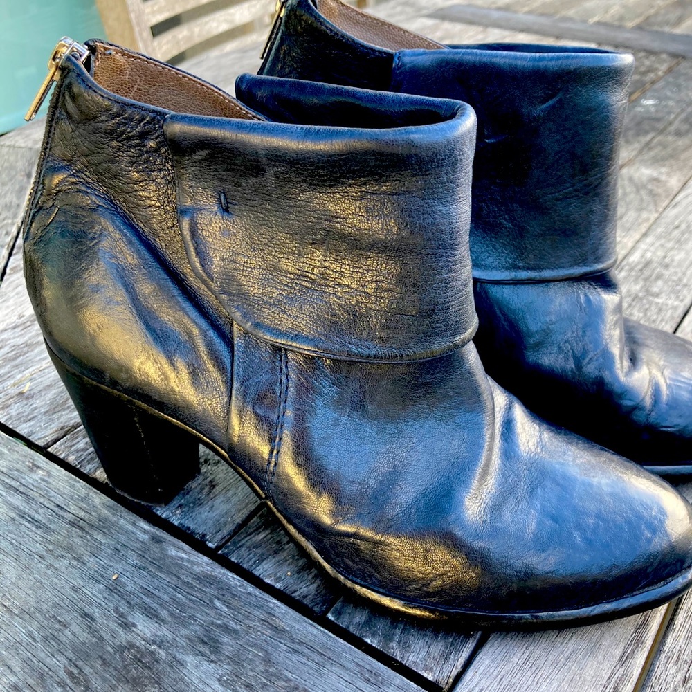 Ducanero ankle boots